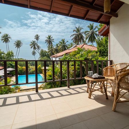 Green Parrot Beach Resort Tangalle Dış mekan fotoğraf