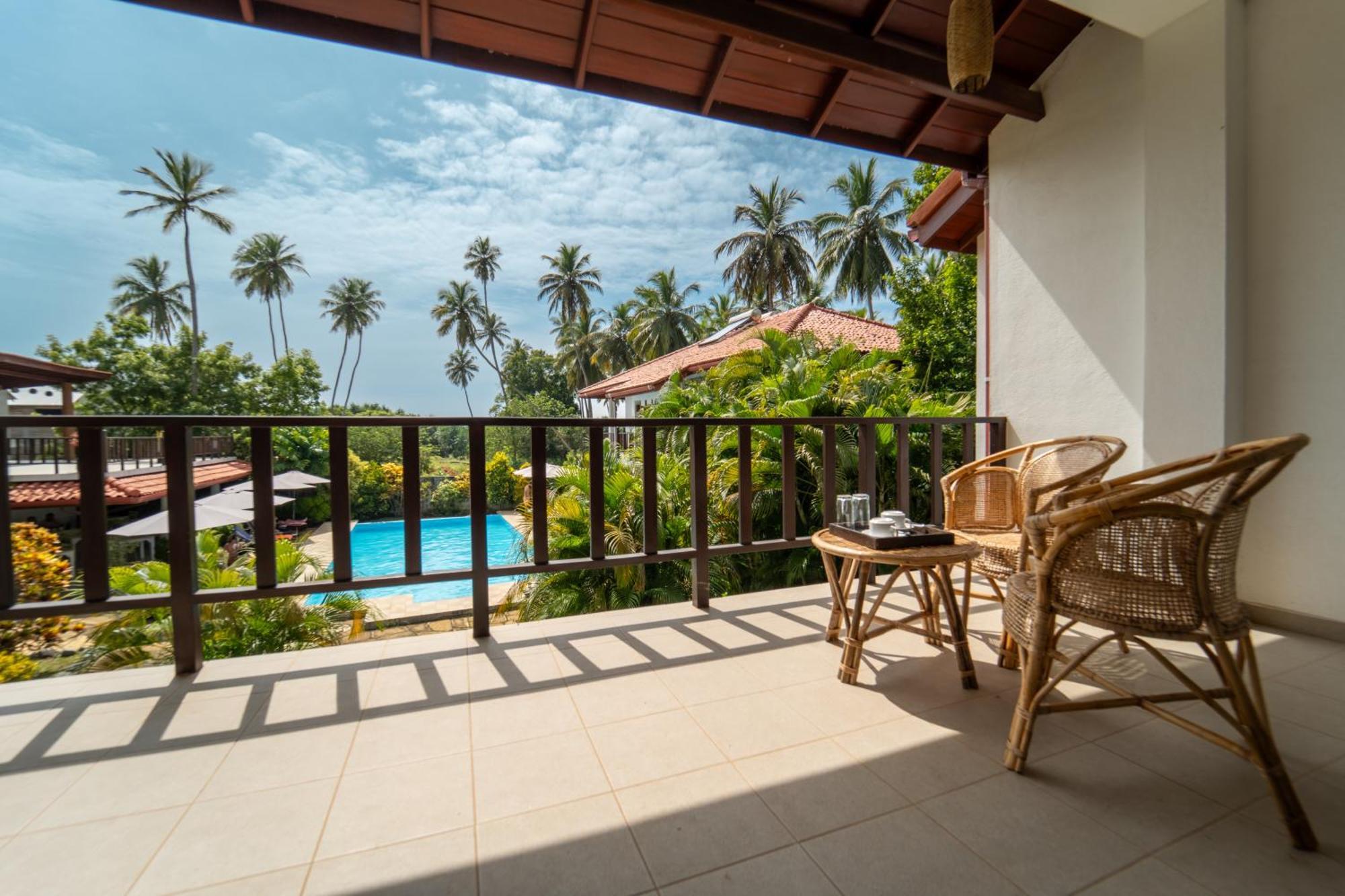 Green Parrot Beach Resort Tangalle Dış mekan fotoğraf